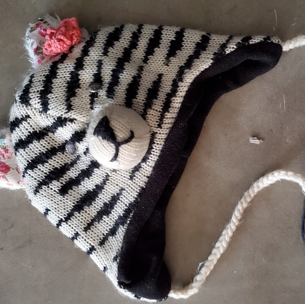 White tiger hat